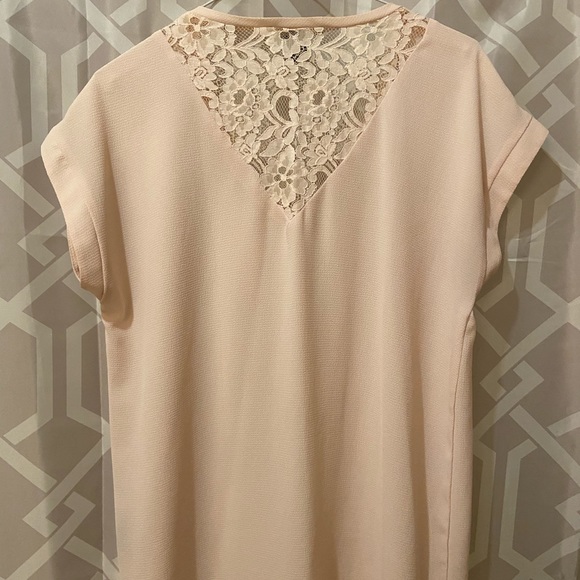 Pink blouse - Picture 2 of 3